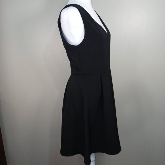 GIANNI BINI BLACK DRESS,PARTY DRESS, SEMI FORMAL, SLEEVELESS, V NECK, SIZE LARGE - Picture 3 of 6